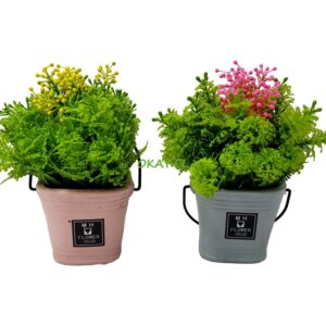 Maceta de cerámica forma balde rectangular color rosado y celeste con ramo pequeñas flores botones flores amarillas y rosadas 11 x19 cm - Imagen 1