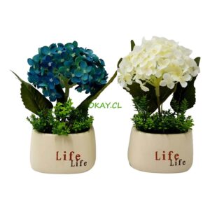Maceta de cerámica rectangular color blanco con una vara flor hortensias celestes y blanca 10 x23 cm - Imagen 1
